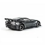 Tomica-No.031-09-Chevrolet-Corvette-03-1.jpg